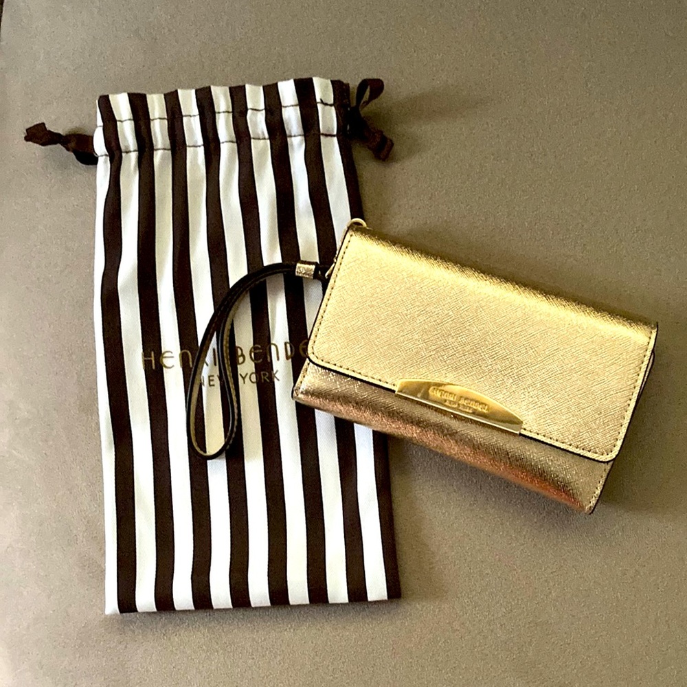 NEW Henri Bendel New York Gold Metallic Wristlet Wallet Purse